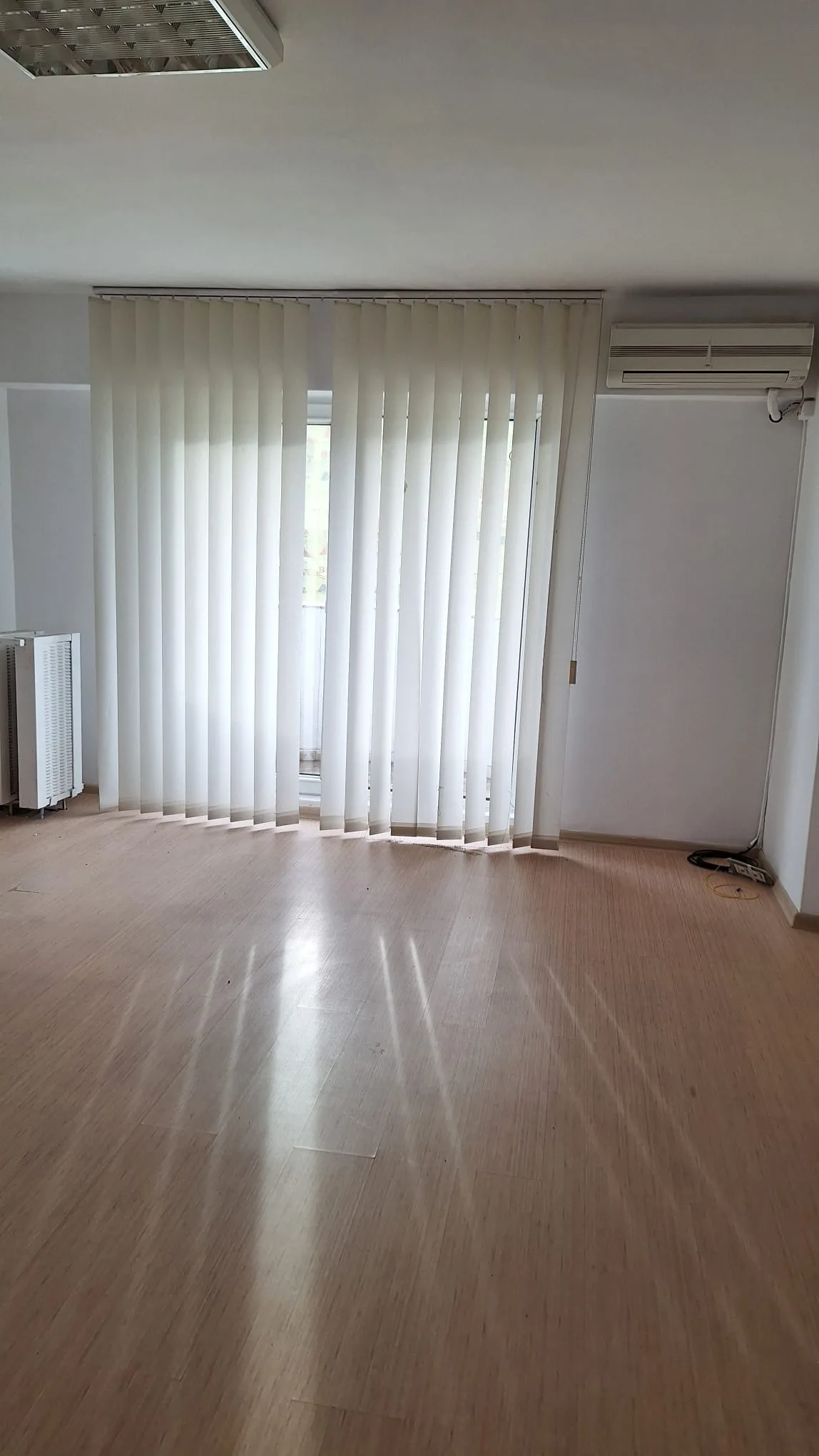 Imobil de vânzare Calea Călărașilor — Delea Veche, bloc 2 scări, 50 apartamente + spații comerciale — foto 2